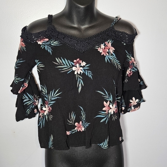 Aeropostal Floral top size small - Picture 2 of 5